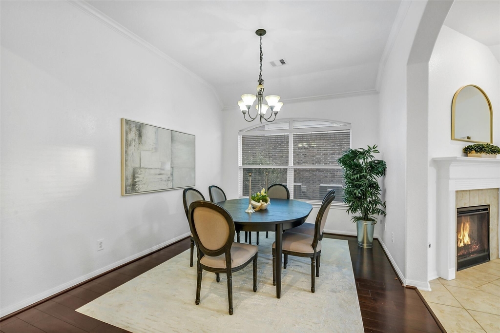 7014 Spruce View Court - Photo 7