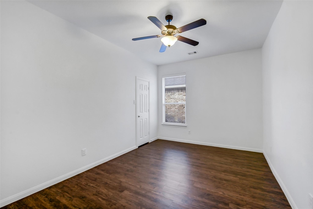 7014 Spruce View Court - Photo 22