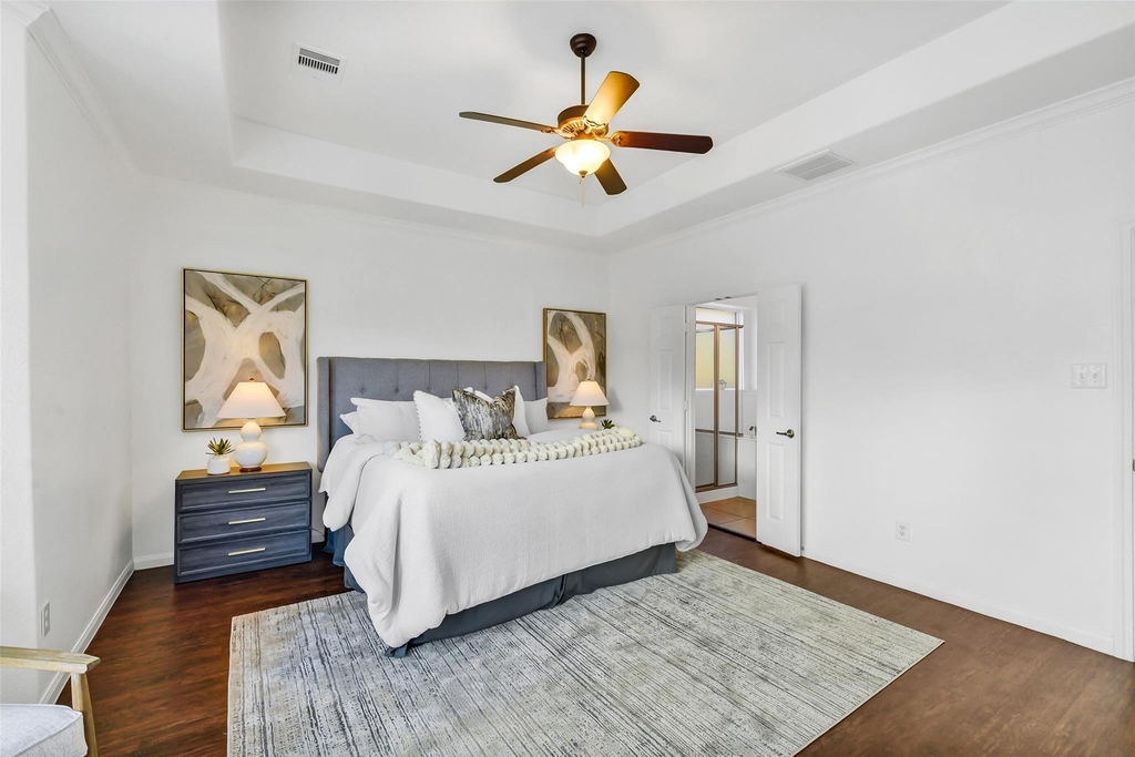 7014 Spruce View Court - Photo 14