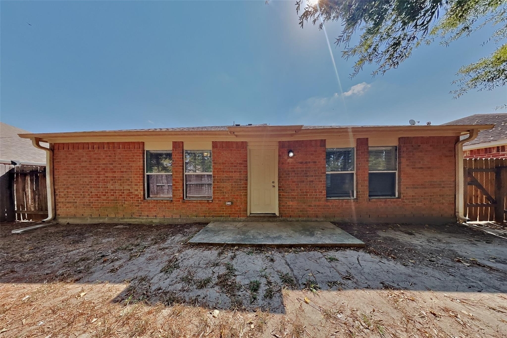 26873 Manor Falls Drive - Photo 16
