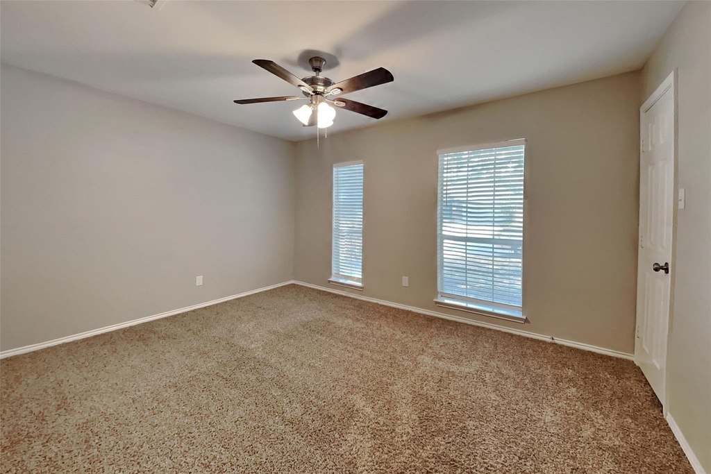 26873 Manor Falls Drive - Photo 12