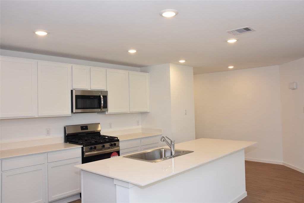 5135 Sunvalley Bend Drive - Photo 10