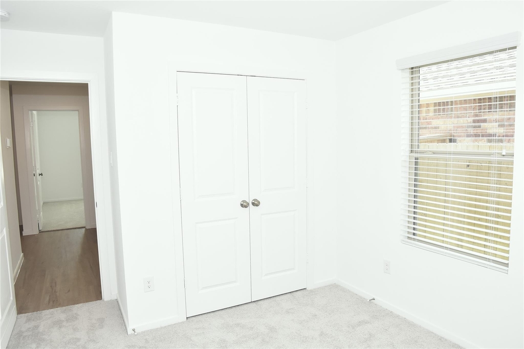 5135 Sunvalley Bend Drive - Photo 3