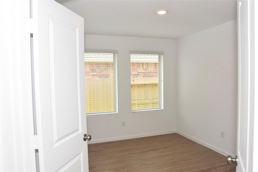 5135 Sunvalley Bend Drive - Photo 5
