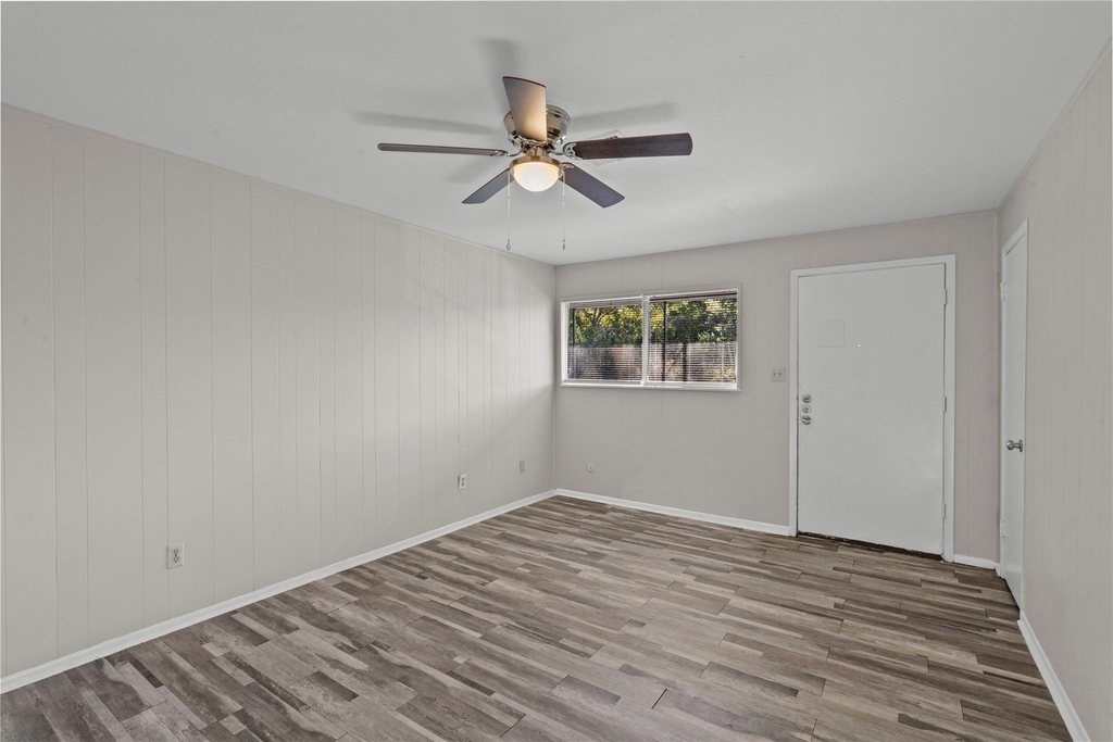 2729 Main Street Street - Photo 2