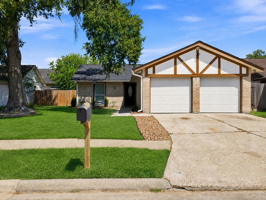 19930 Burle Oak Drive - Photo 1