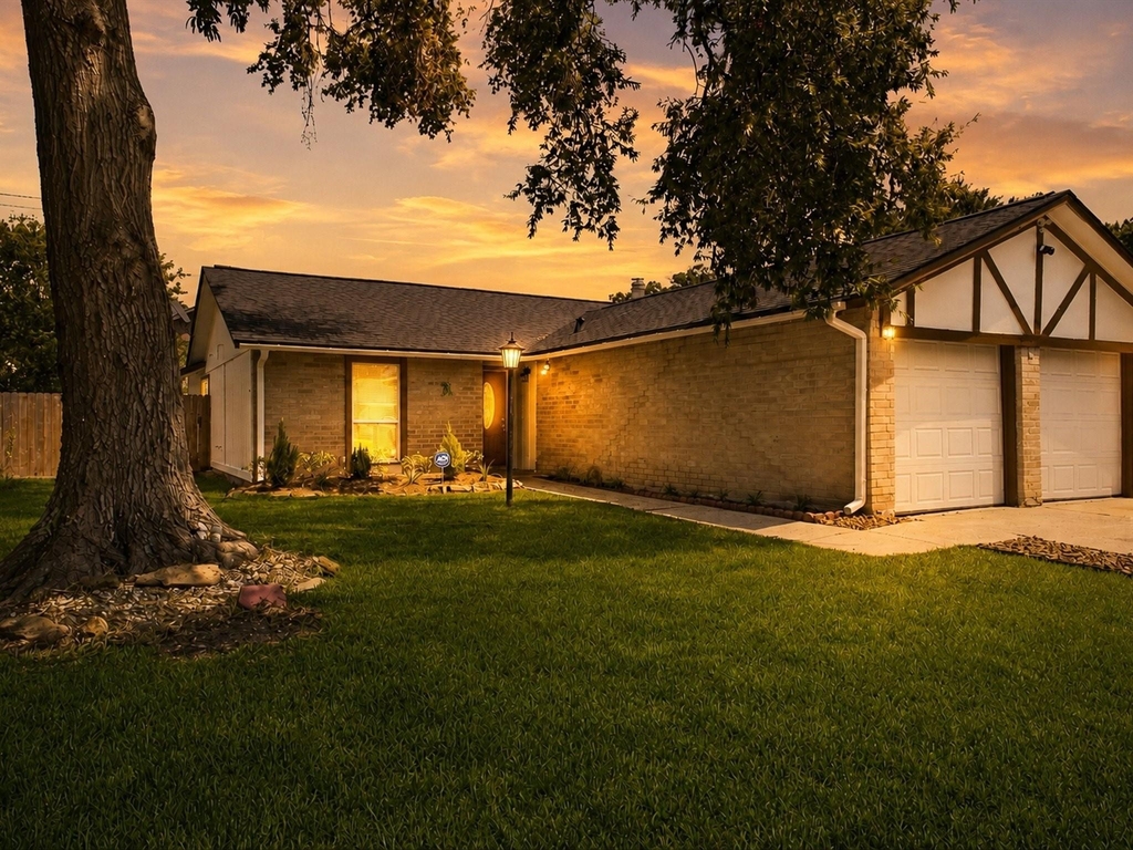 19930 Burle Oak Drive - Photo 0