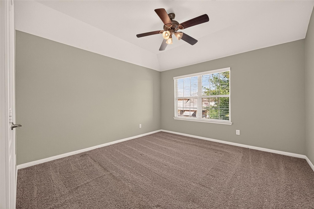 15711 Huddleston Drive - Photo 34
