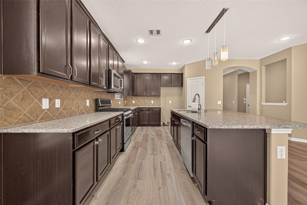 15711 Huddleston Drive - Photo 12
