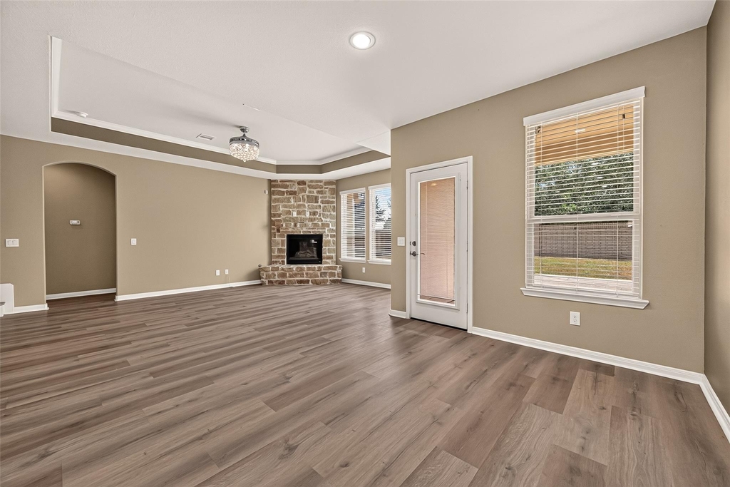 15711 Huddleston Drive - Photo 10