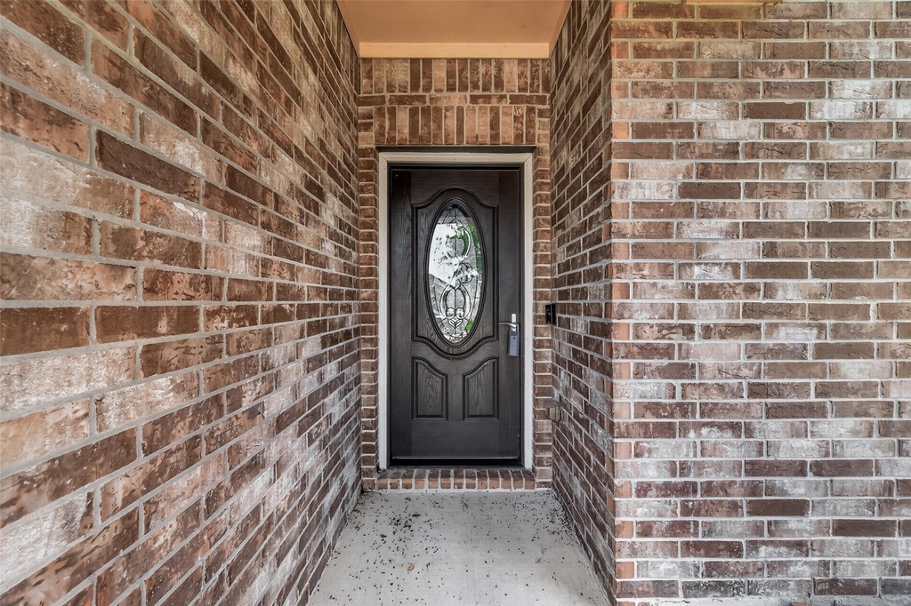 15711 Huddleston Drive - Photo 1