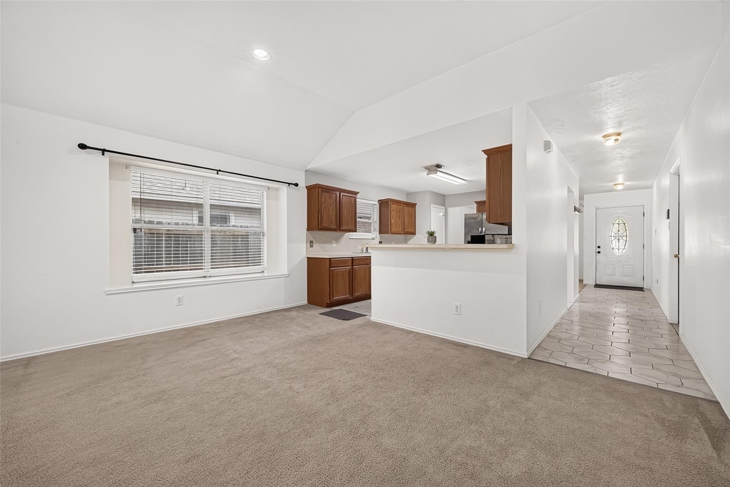 10902 Primrose Acres Lane - Photo 8