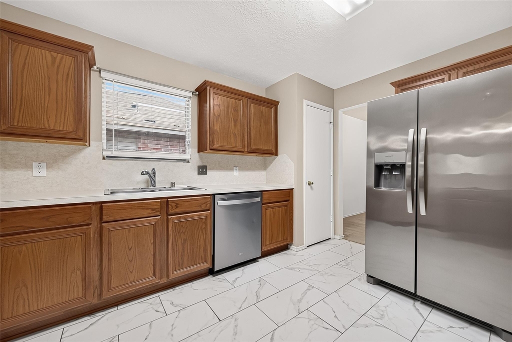 10902 Primrose Acres Lane - Photo 11