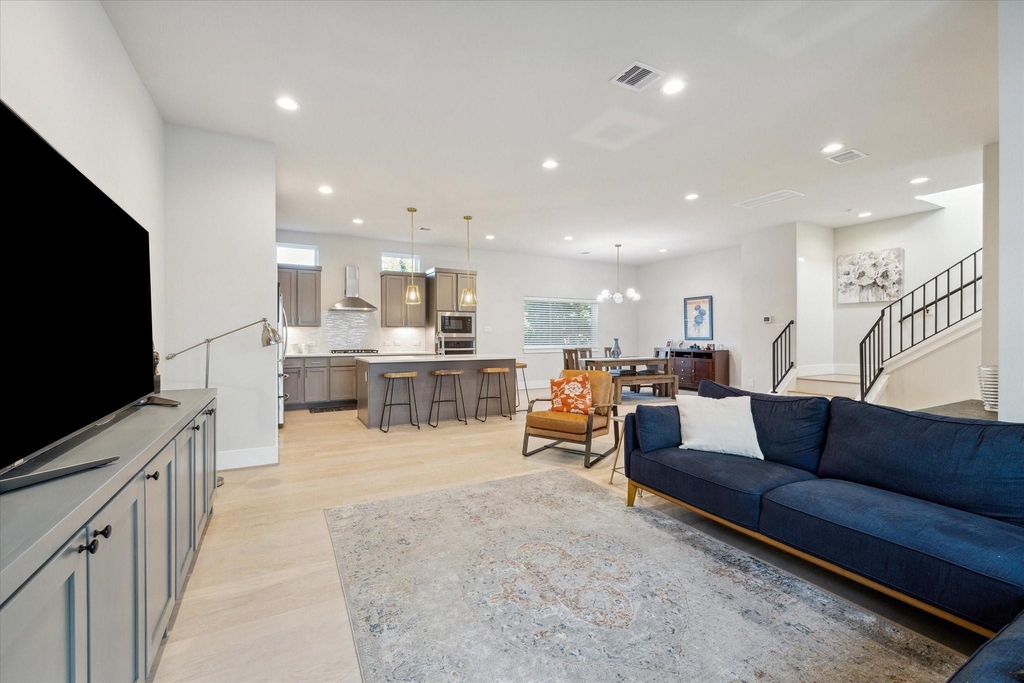 834 Fisher Street - Photo 8