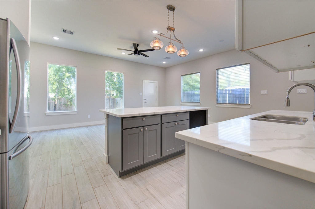 4536 Sunflower Street - Photo 4