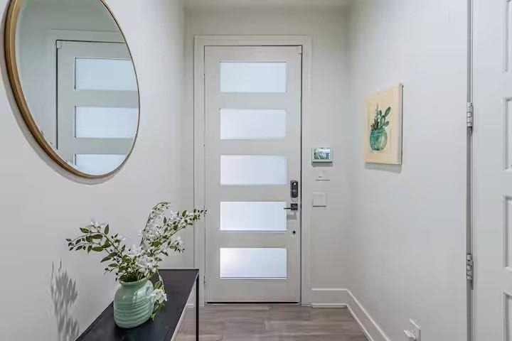422 W 9th Street - Photo 2