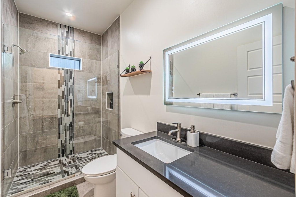 422 W 9th Street - Photo 28