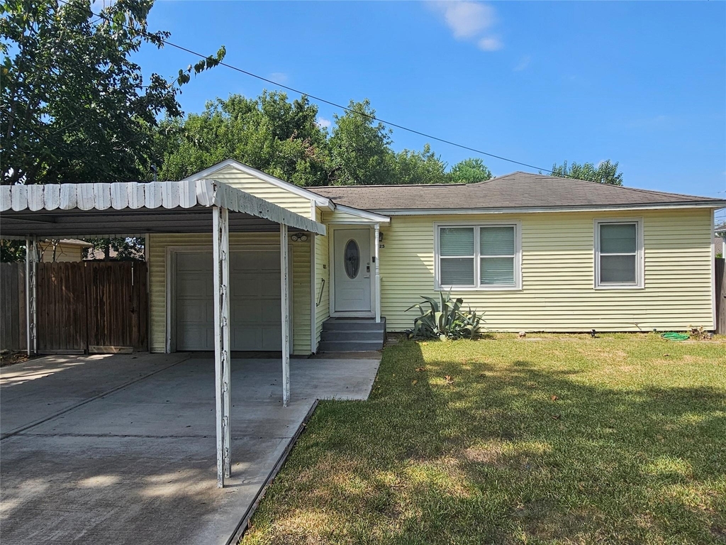 125 E 6th Street - Photo 1