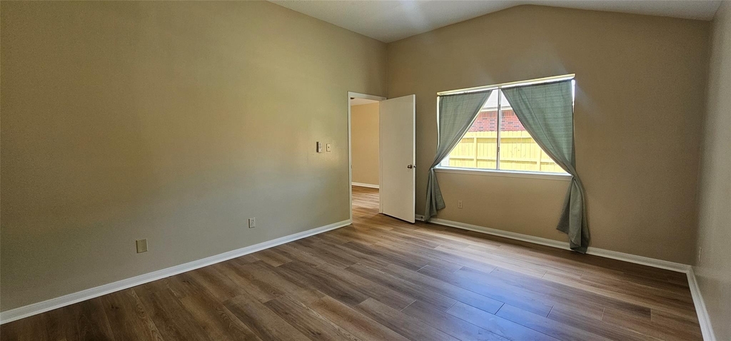 10538 Twin Circles Drive - Photo 18