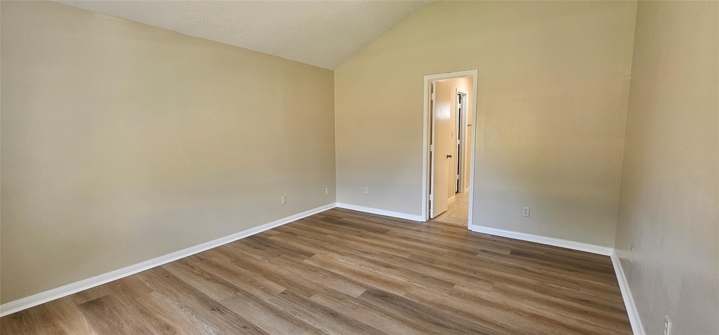 10538 Twin Circles Drive - Photo 17