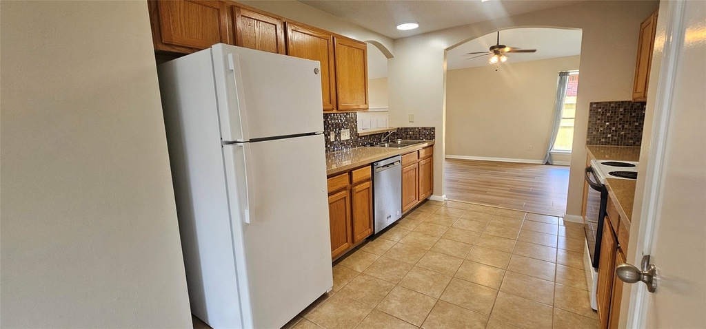 10538 Twin Circles Drive - Photo 15