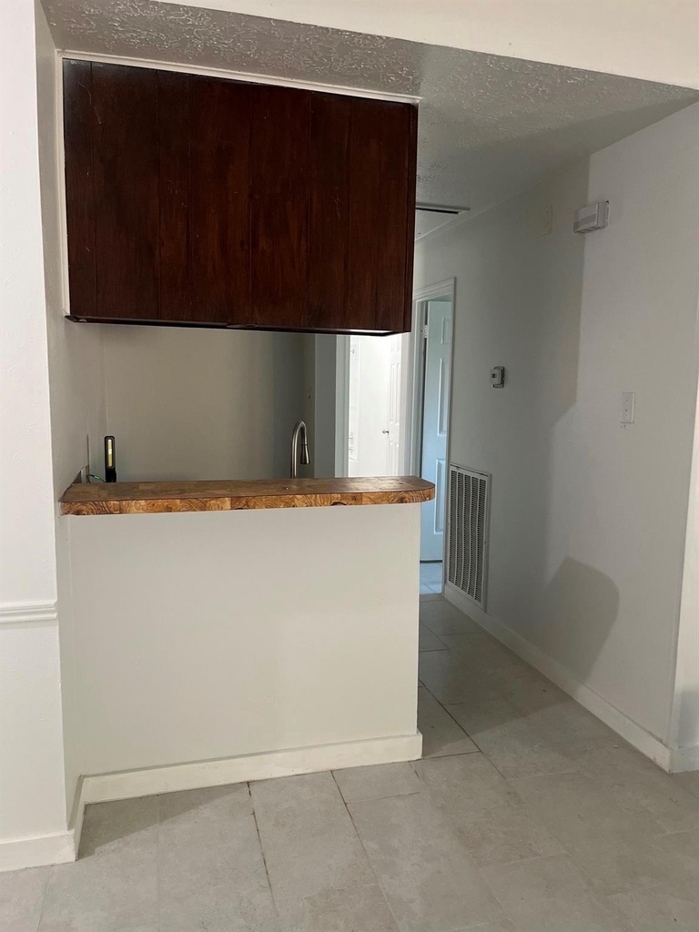 4207 Comanche Street - Photo 3