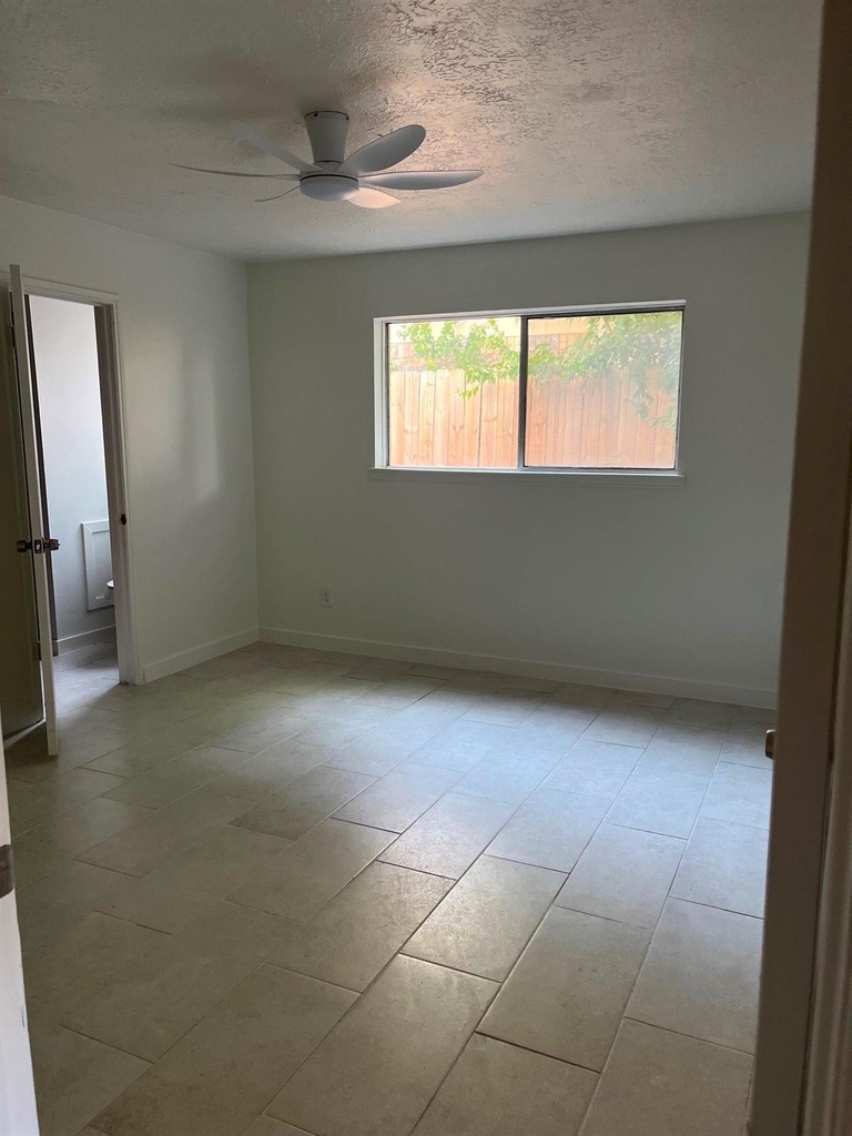 4207 Comanche Street - Photo 6