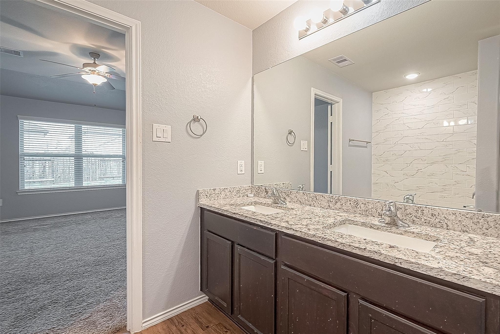 14015 Lake Crescent Drive - Photo 33