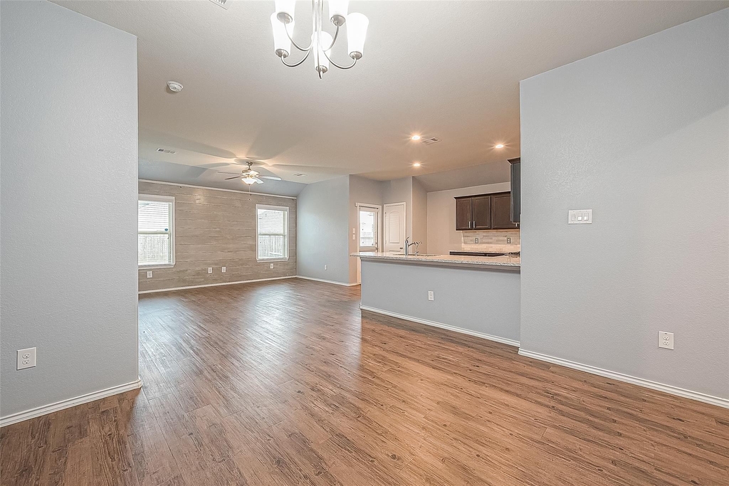 14015 Lake Crescent Drive - Photo 5