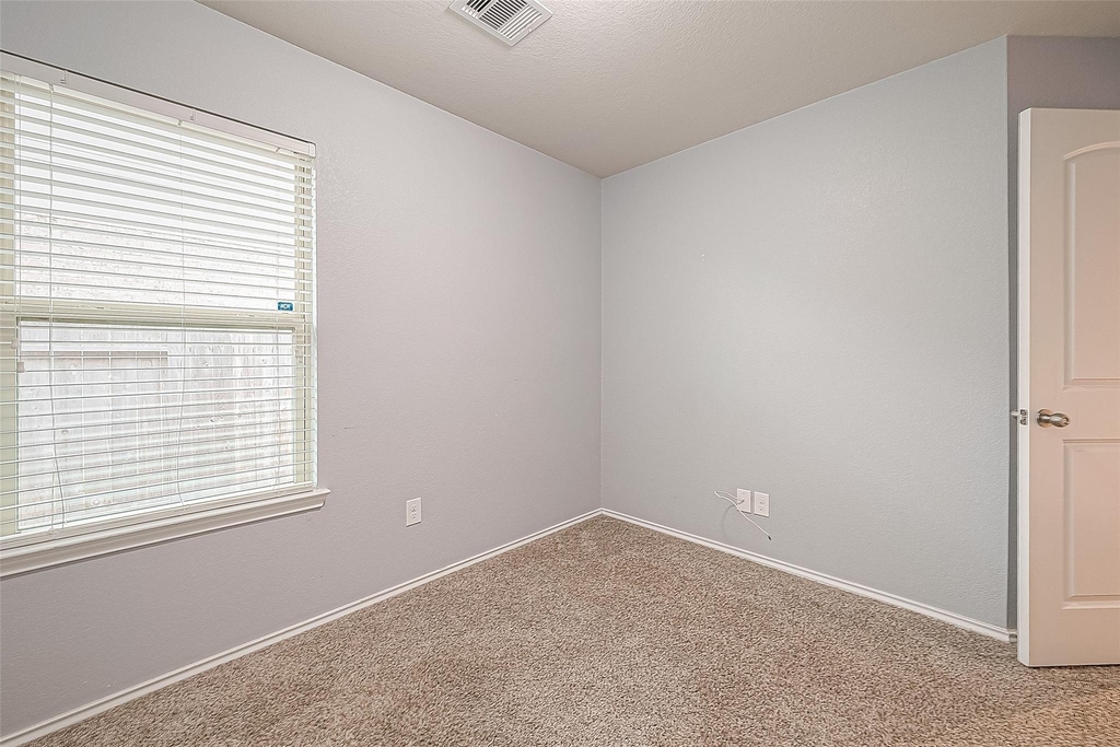 14015 Lake Crescent Drive - Photo 23