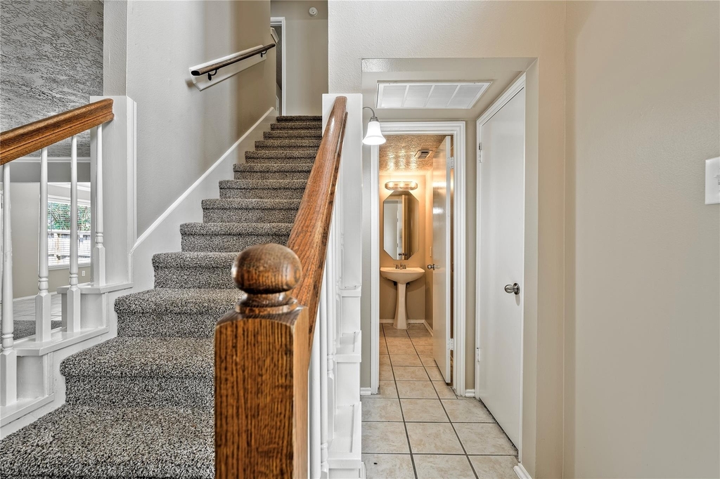 2627 Autumn Springs Lane - Photo 9