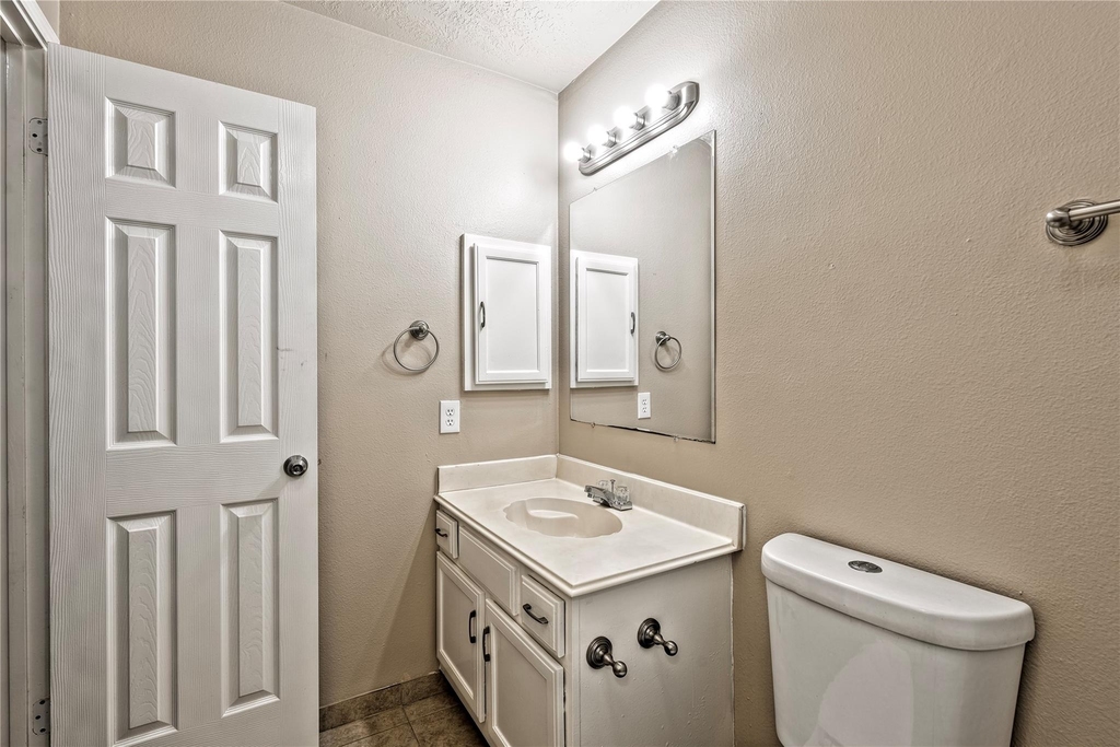 2627 Autumn Springs Lane - Photo 16