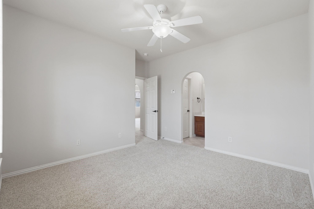 126 E Cove View Trail - Photo 31