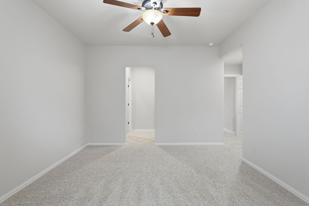 126 E Cove View Trail - Photo 29