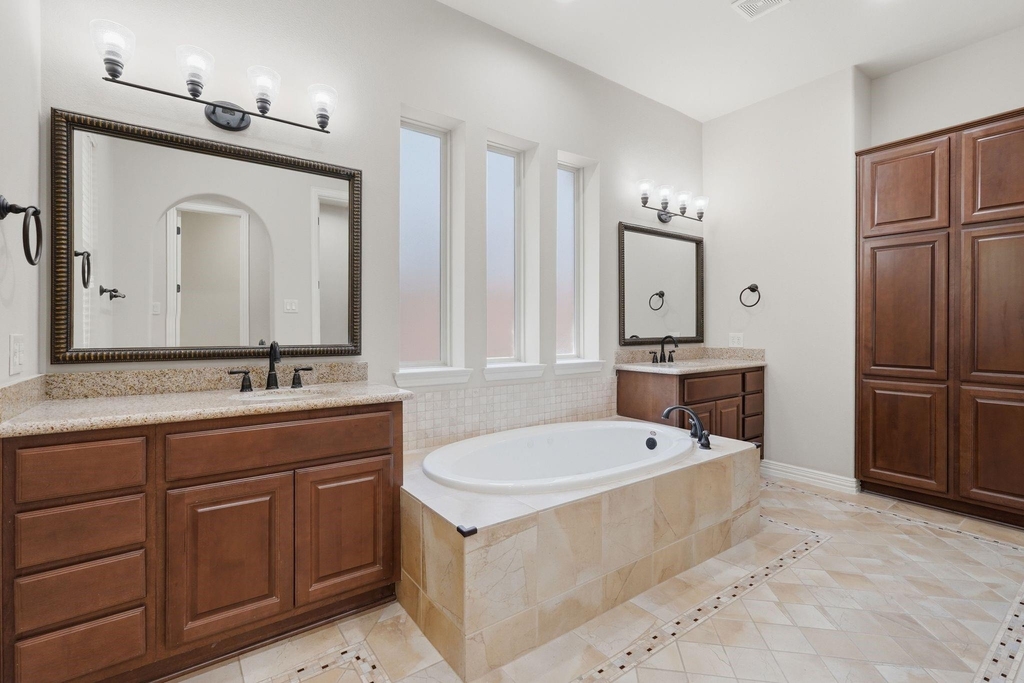126 E Cove View Trail - Photo 16