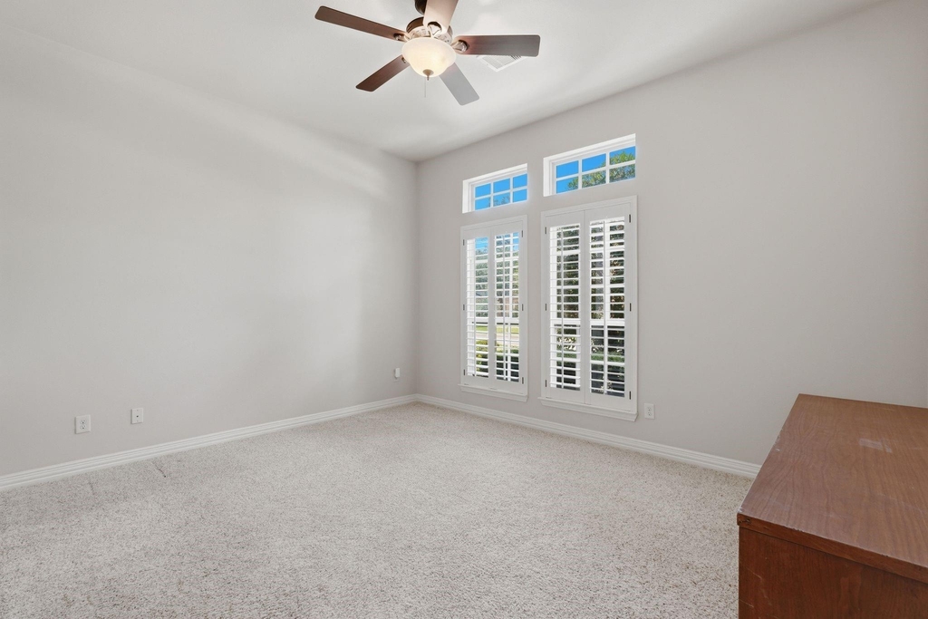 126 E Cove View Trail - Photo 24