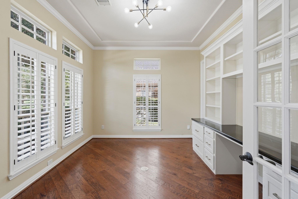 126 E Cove View Trail - Photo 2