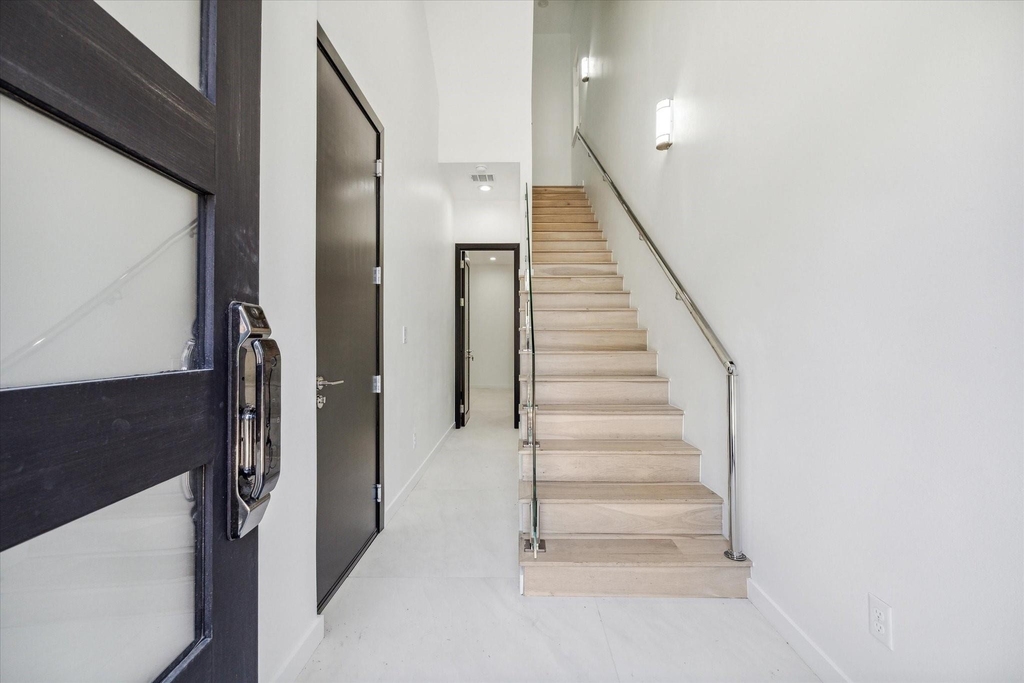 713 Memorial Heights Drive - Photo 1