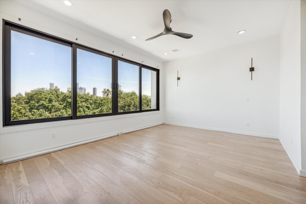 713 Memorial Heights Drive - Photo 13
