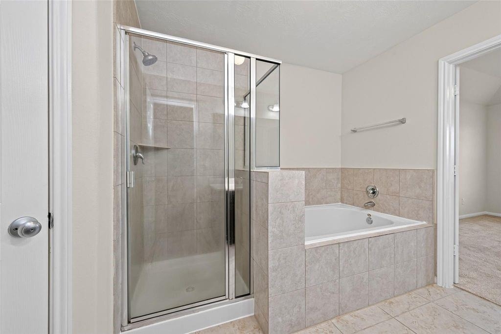 8506 Sunset Loch Drive - Photo 23