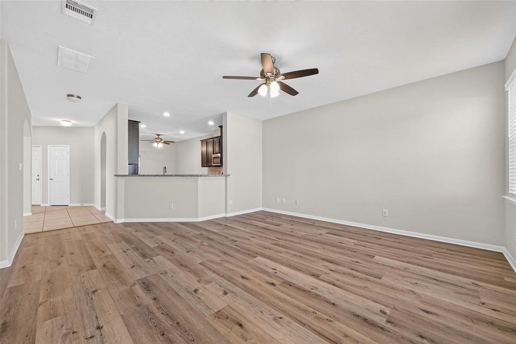 8506 Sunset Loch Drive - Photo 31