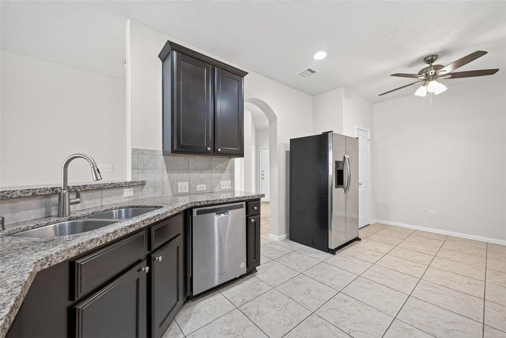 8506 Sunset Loch Drive - Photo 12