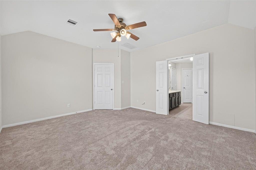 8506 Sunset Loch Drive - Photo 4