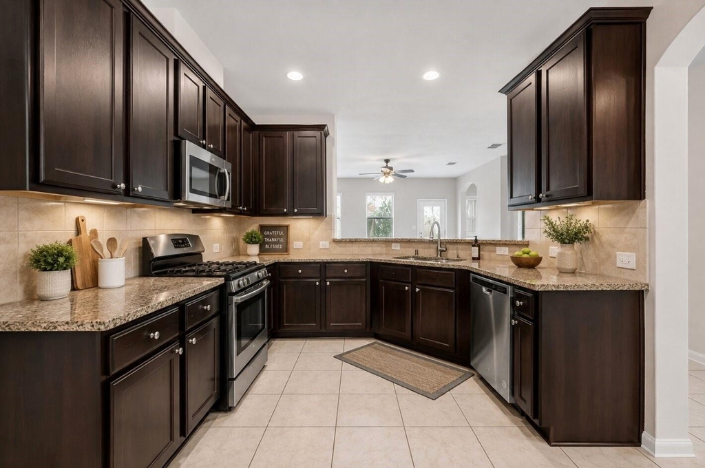 8506 Sunset Loch Drive - Photo 15