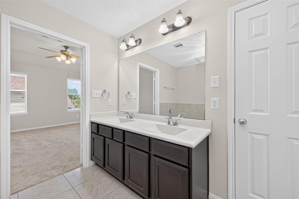 8506 Sunset Loch Drive - Photo 20