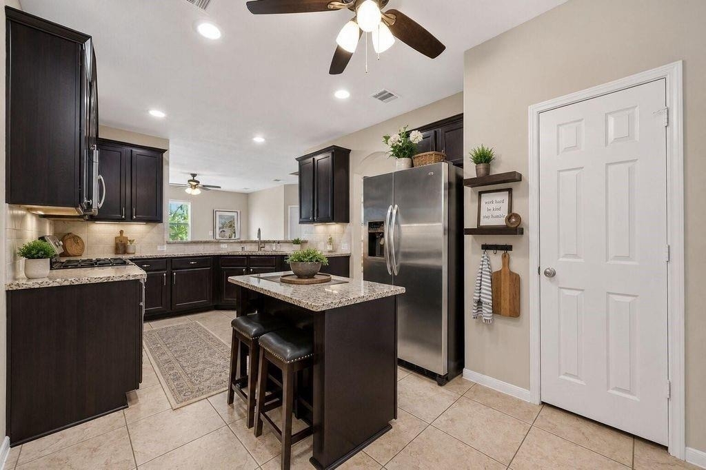 8506 Sunset Loch Drive - Photo 0