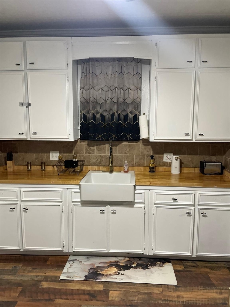 1214 42nd Street - Photo 1
