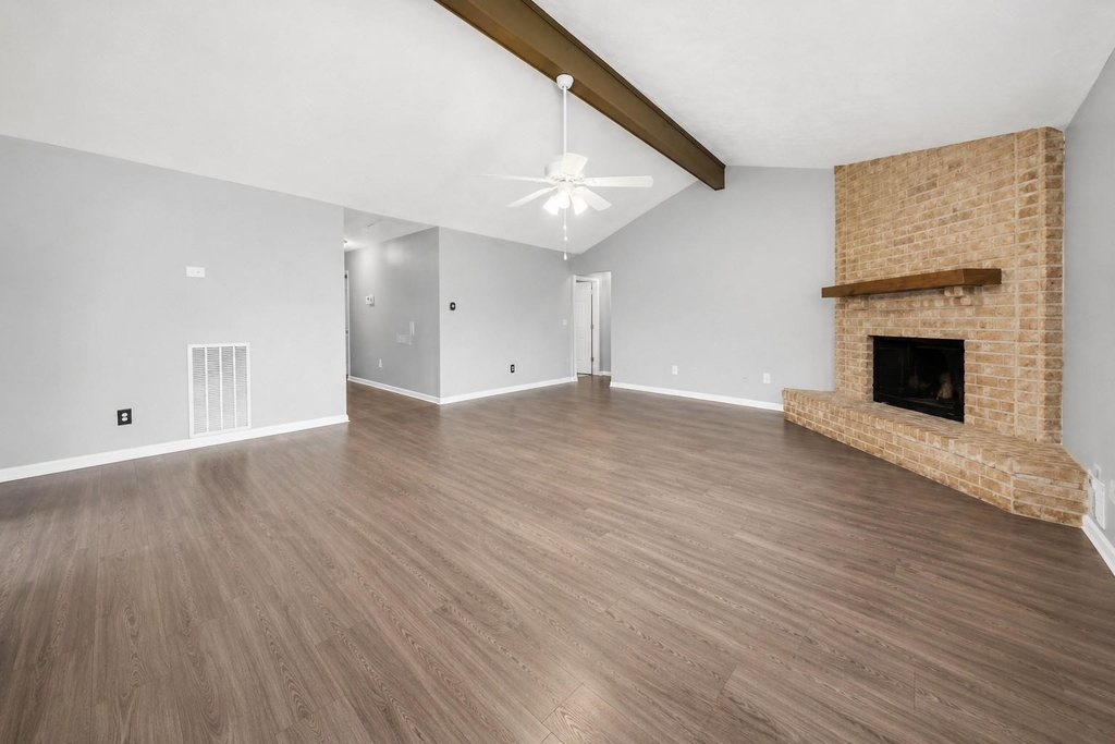 1707 Stone Lake Drive - Photo 4