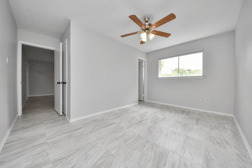 4830 Ridgestone Street - Photo 16