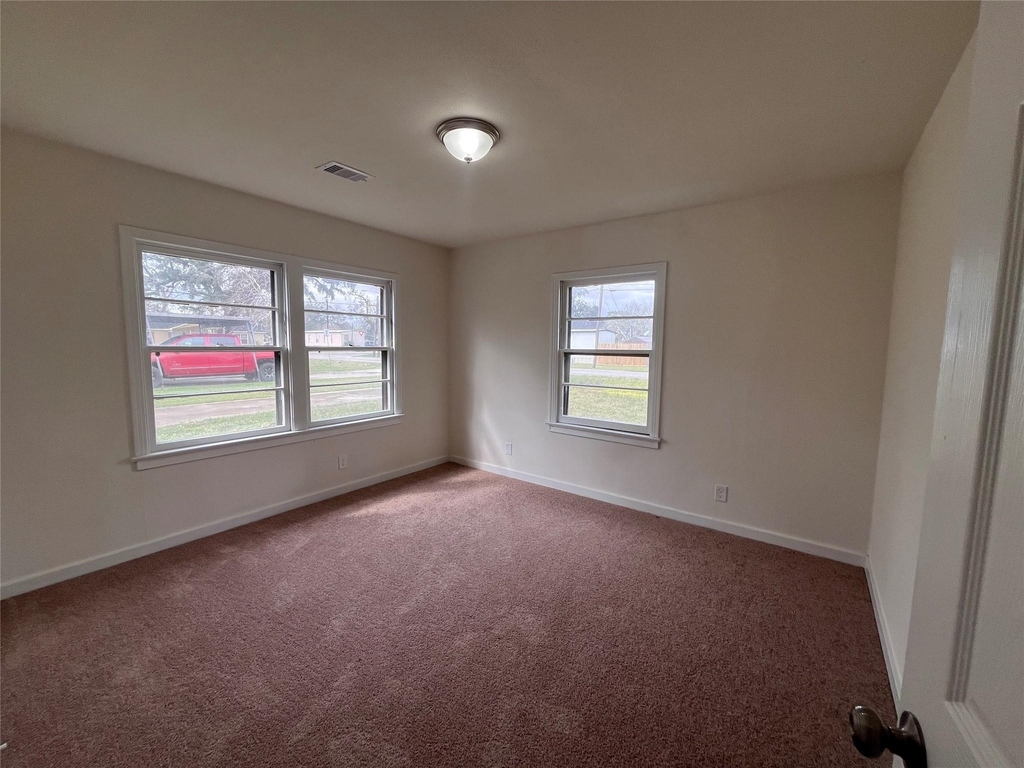 704 Alice Street - Photo 19